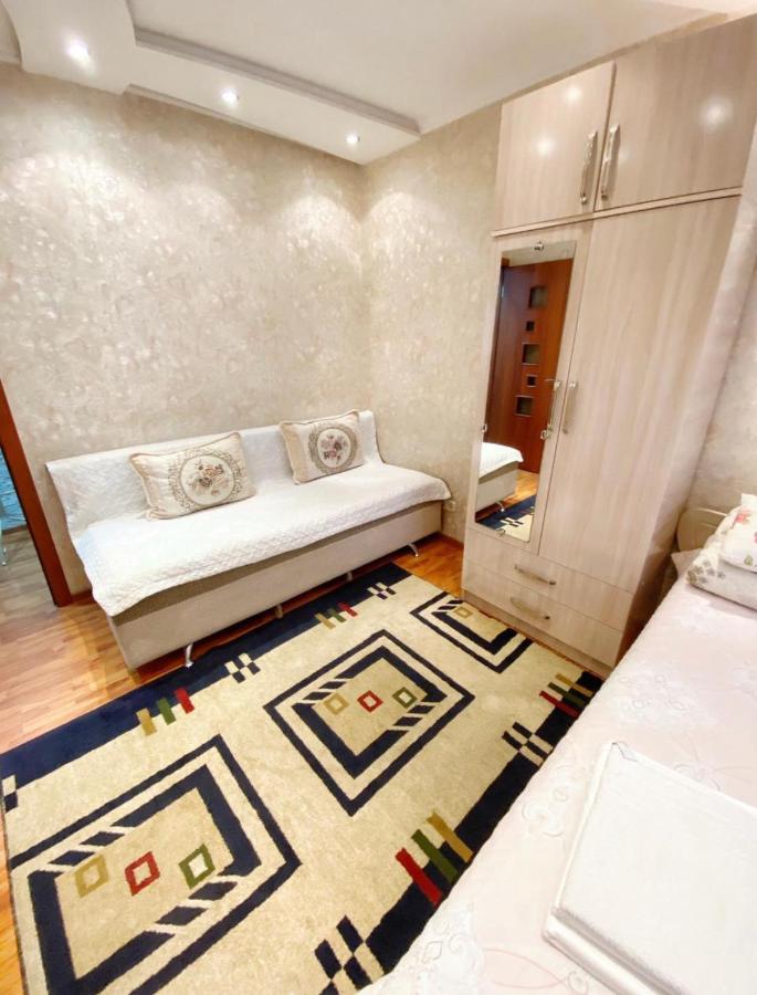 אלמטי Apartments Ahmetova 6 32 מראה חיצוני תמונה